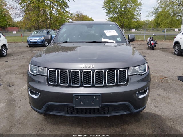 1C4RJFAG6MC653438 Jeep Grand Cherokee Laredo E 4x4