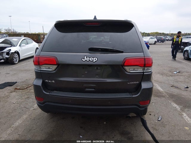 1C4RJFAG6MC653438 Jeep Grand Cherokee Laredo E 4x4
