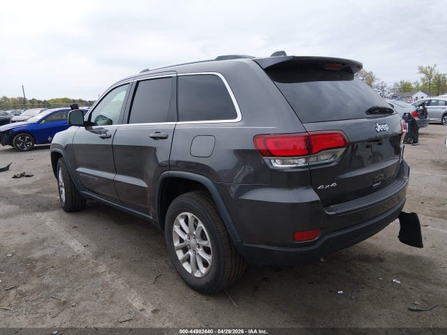 1C4RJFAG6MC653438 Jeep Grand Cherokee Laredo E 4x4