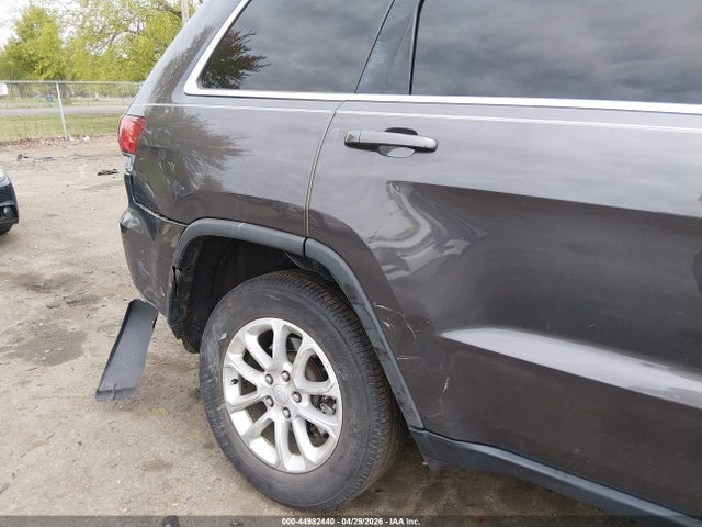 1C4RJFAG6MC653438 Jeep Grand Cherokee Laredo E 4x4