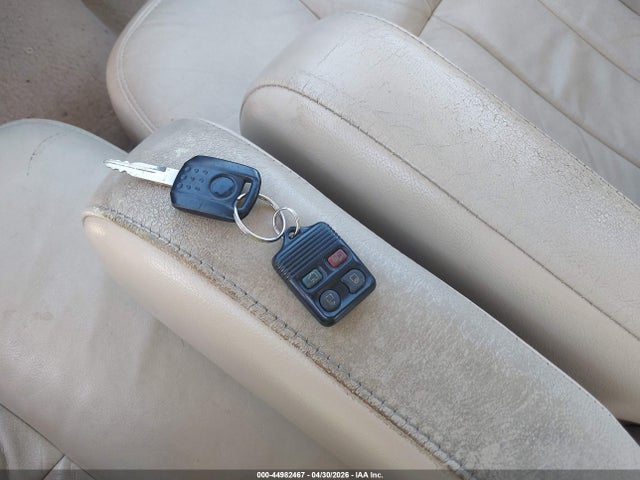 44982467 :رقم المزاد ، 2MEFM75W16X631904 vin ، 2006 Mercury Grand Marquis Ls مزاد بيع