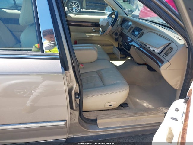 44982467 :رقم المزاد ، 2MEFM75W16X631904 vin ، 2006 Mercury Grand Marquis Ls مزاد بيع