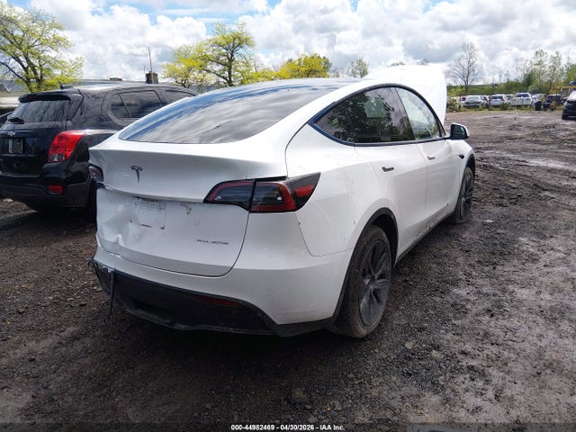 Продажа на аукционе авто 2024 Tesla Model Y Long Range Dual Motor All-wheel Drive, vin: 7SAYGDEEXRF200198, номер лота: 44982469
