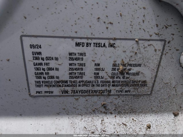 Продажа на аукционе авто 2024 Tesla Model Y Long Range Dual Motor All-wheel Drive, vin: 7SAYGDEEXRF200198, номер лота: 44982469