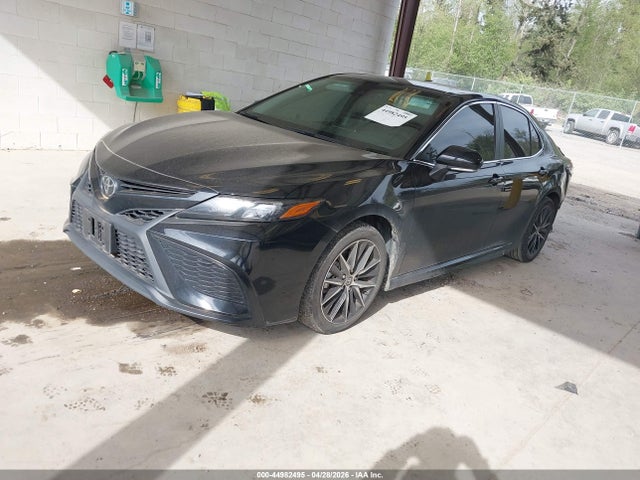 4T1G11BK8NU060880 Toyota Camry Se Awd