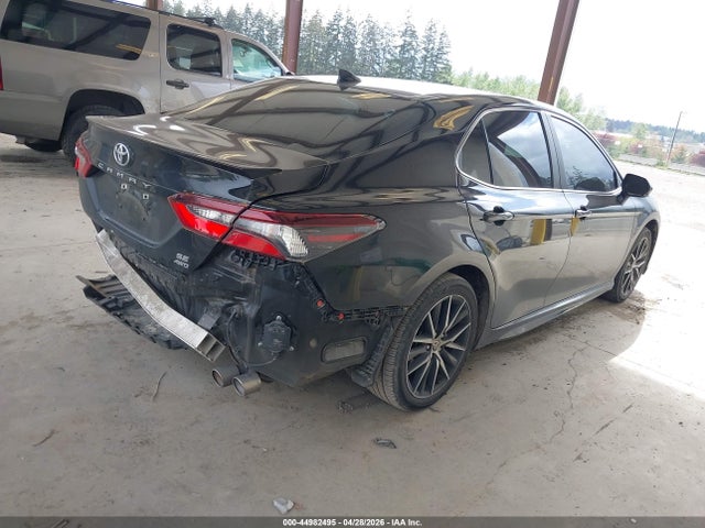4T1G11BK8NU060880 Toyota Camry Se Awd