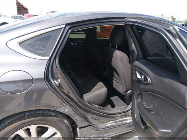 44982610 :رقم المزاد ، 1C3CCCAB5FN616637 vin ، 2015 Chrysler 200 Limited مزاد بيع