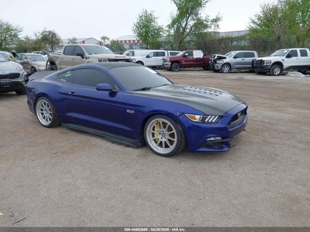 2015 1FA6P8CF7F5318719 main image