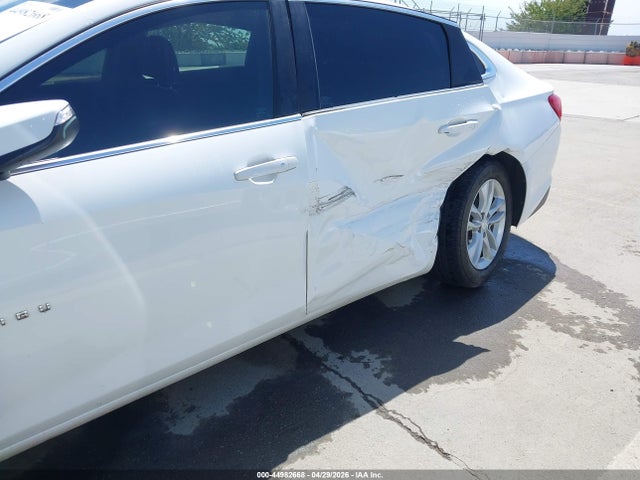 1G1ZE5ST2HF149928 Chevrolet MALIBU 1LT