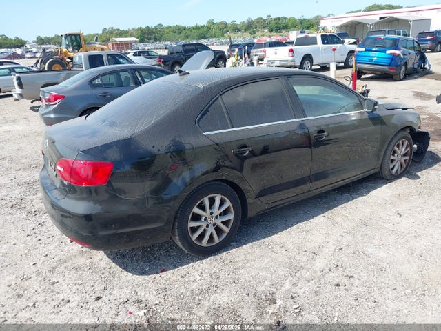 Продажа на аукционе авто 2014 Volkswagen Jetta 1.8t Se, vin: 3VWD17AJ8EM430603, номер лота: 44982672