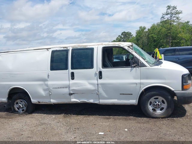 44982675 :رقم المزاد ، 1GTFG29X151101177 vin ، 2005 Gmc Savana Standard مزاد بيع