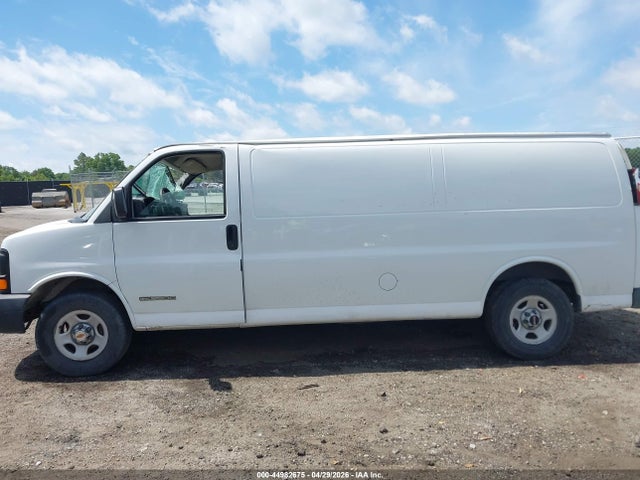 44982675 :رقم المزاد ، 1GTFG29X151101177 vin ، 2005 Gmc Savana Standard مزاد بيع