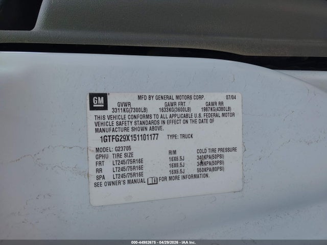 44982675 :رقم المزاد ، 1GTFG29X151101177 vin ، 2005 Gmc Savana Standard مزاد بيع