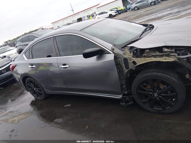 2017 Nissan Altima 2.5 Sr მანქანა იყიდება აუქციონზე, vin: 1N4AL3AP3HC482598, აუქციონის ნომერი: 44982677