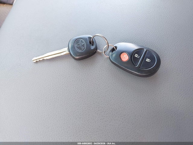 44982682 :رقم المزاد ، 5TFUW5F15AX146674 vin ، 2010 Toyota Tundra Grade 5.7l V8 مزاد بيع