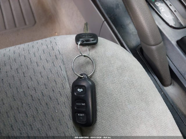 Продажа на аукционе авто 2004 Toyota Camry Le, vin: 4T1BE32K94U881012, номер лота: 44982695
