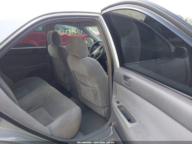 Продажа на аукционе авто 2004 Toyota Camry Le, vin: 4T1BE32K94U881012, номер лота: 44982695