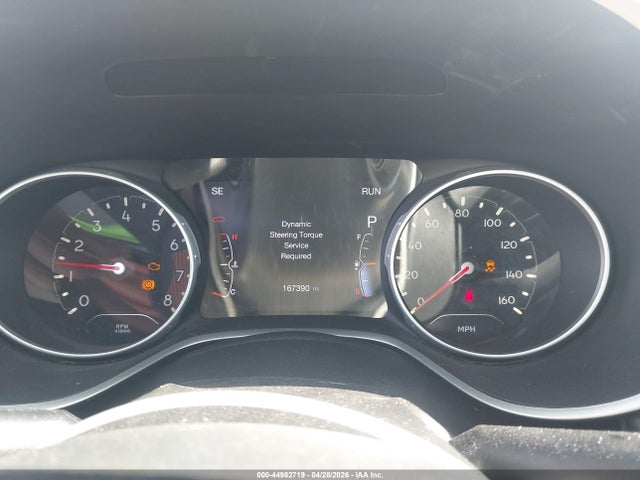 3C4NJCBB8JT469098 Jeep Compass Latitude Fwd