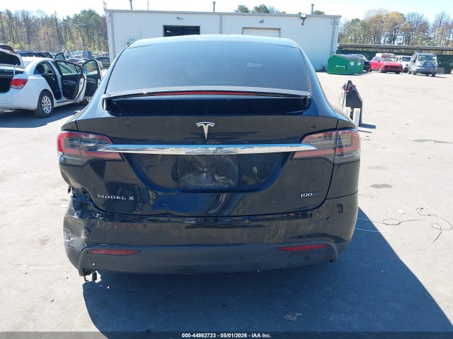 Продаж на аукціоні авто 2018 Tesla Model X 100d/75d/p100d, vin: 5YJXCBE2XJF109001, номер лоту: 44982723