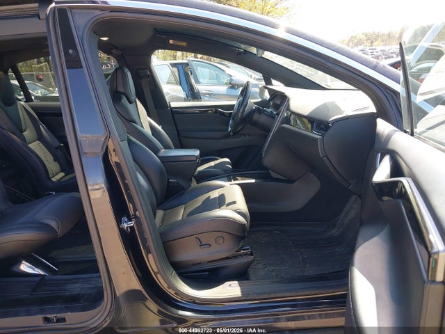 Продаж на аукціоні авто 2018 Tesla Model X 100d/75d/p100d, vin: 5YJXCBE2XJF109001, номер лоту: 44982723