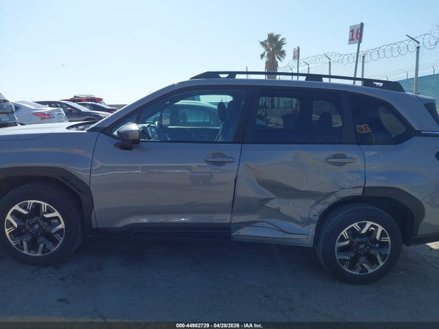 2025 Subaru Forester Premium მანქანა იყიდება აუქციონზე, vin: JF2SLDBC1SH517957, აუქციონის ნომერი: 44982729