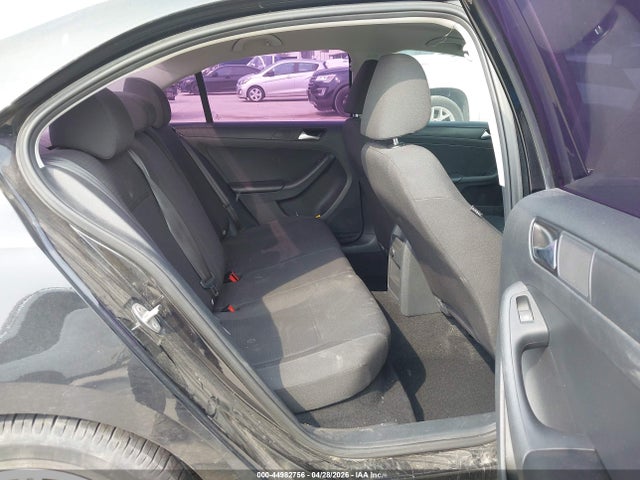 44982756 :رقم المزاد ، 3VW267AJXGM323077 vin ، 2016 Volkswagen Jetta 1.4t S مزاد بيع