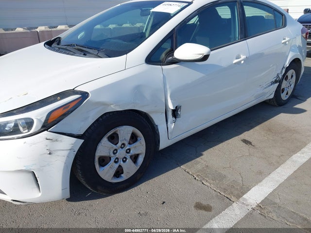 Aukcja sprzedaży 2017 Kia Forte Lx, vin: 3KPFK4A77HE021230, numer aukcji: 44982771