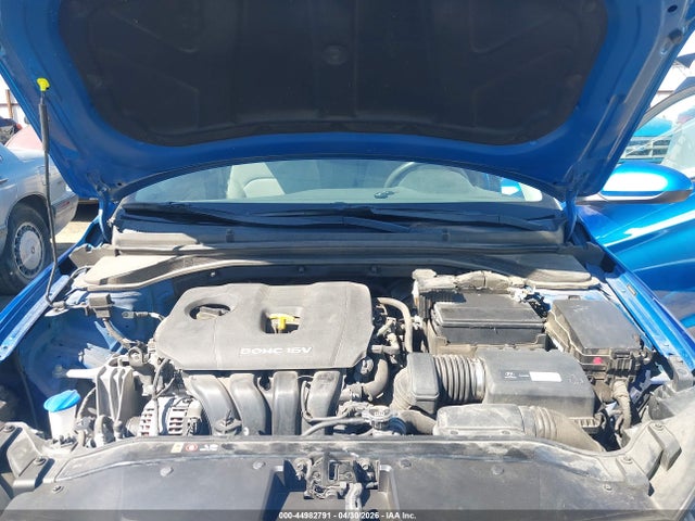 5NPD84LF8JH315568 Hyundai ELANTRA SEL