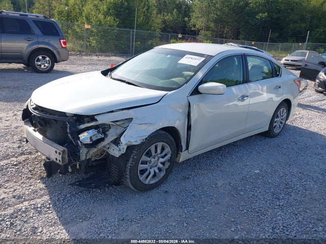 2015 Nissan Altima 2.5 S მანქანა იყიდება აუქციონზე, vin: 1N4AL3AP3FN369333, აუქციონის ნომერი: 44982832