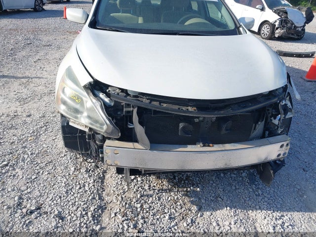 2015 Nissan Altima 2.5 S მანქანა იყიდება აუქციონზე, vin: 1N4AL3AP3FN369333, აუქციონის ნომერი: 44982832