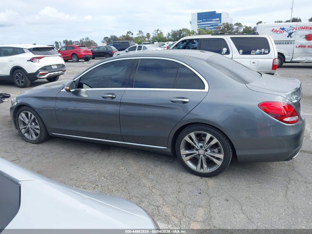 55SWF4JB5HU195489 Mercedes-Benz C 300
