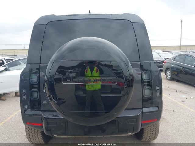 SALEJ7EX3T2487553 Land Rover Defender P300 S
