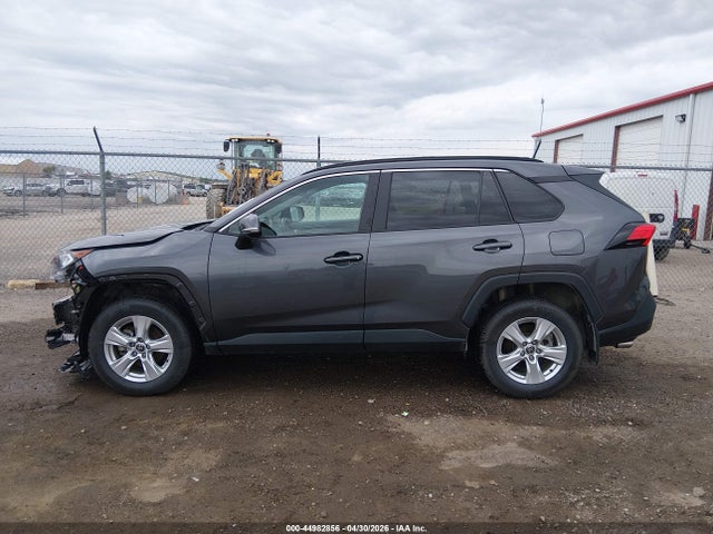 2T3P1RFV3MW227655 Toyota Rav4 Xle