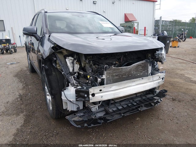 2T3P1RFV3MW227655 Toyota Rav4 Xle