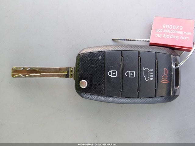 5XYKT3A62FG629556 KIA SORENTO LX