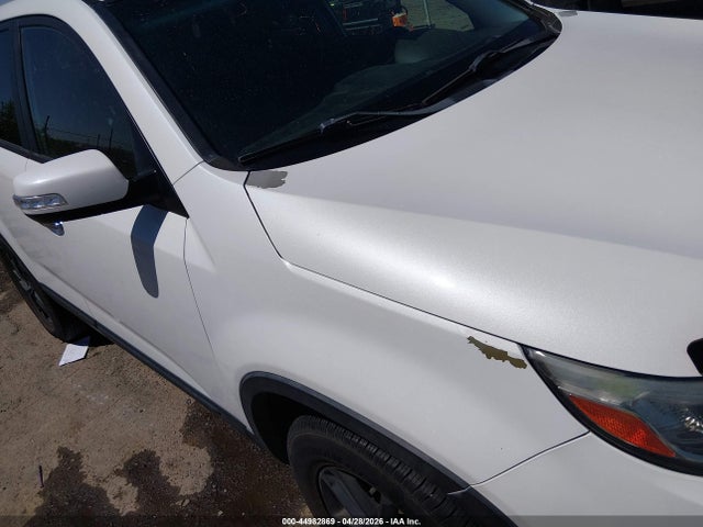 5XYKT3A62FG629556 KIA SORENTO LX
