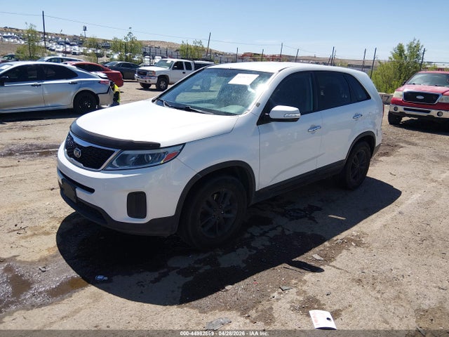 5XYKT3A62FG629556 KIA SORENTO LX