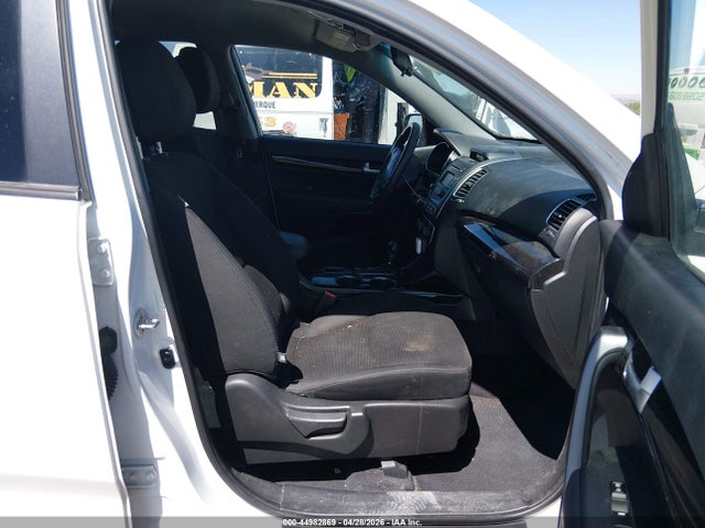 5XYKT3A62FG629556 KIA SORENTO LX
