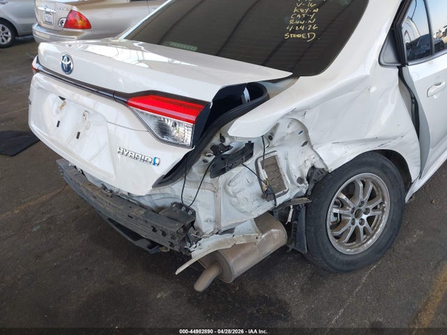 44982890 :رقم المزاد ، JTDEAMDE3N3005215 vin ، 2022 Toyota Corolla Hybrid Le مزاد بيع