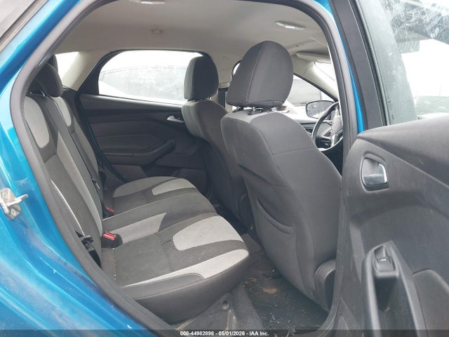 44982898 :رقم المزاد ، 1FAHP3K28CL467321 vin ، 2012 Ford Focus Se مزاد بيع