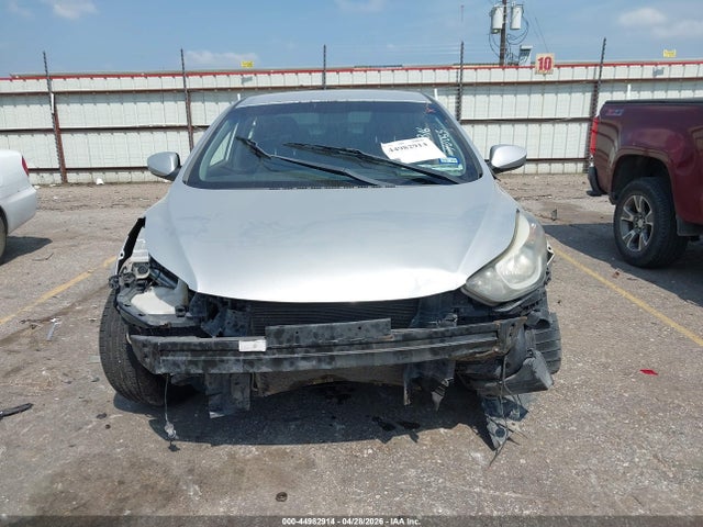 44982914 :رقم المزاد ، 5NPDH4AE6GH681872 vin ، 2016 Hyundai Elantra Se مزاد بيع