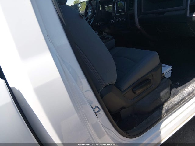 Auction sale of the 2019 Ram 1500 Classic Tradesman  4x4 8' Box, vin: 3C6JR7DG9KG599996, lot number: 44982915