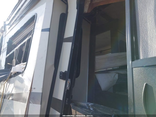 5th Wheel Other 2021 4YDF37922ME780605 Image 8