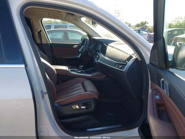 44982950 :رقم المزاد ، 5UXCW2C08N9N07054 vin ، 2022 Bmw X7 Xdrive40i مزاد بيع