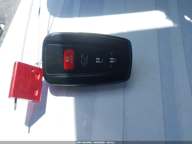 2T3W1RFV0KW048854 Toyota Rav4 Xle