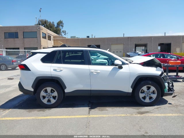 2T3W1RFV0KW048854 Toyota Rav4 Xle