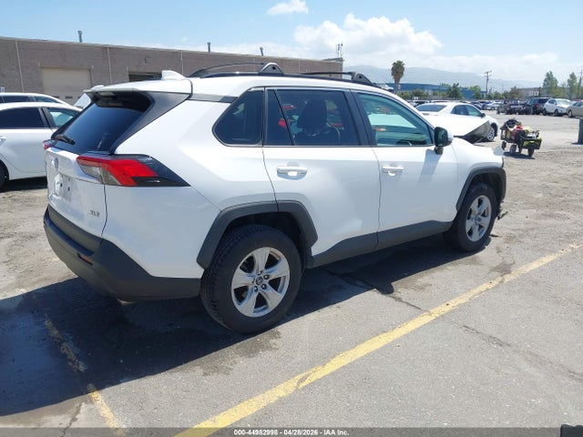 2T3W1RFV0KW048854 Toyota Rav4 Xle