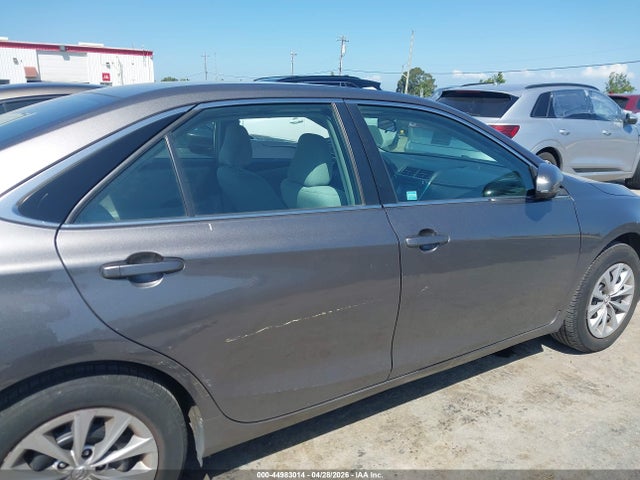 4T1BF1FK2HU292434 Toyota CAMRY LE