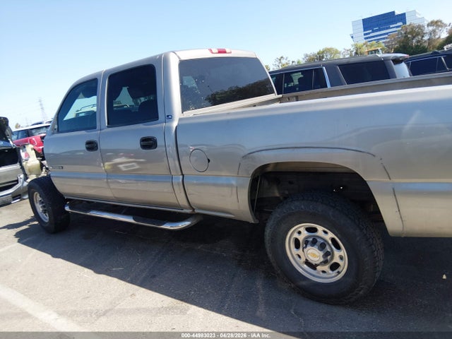 Продаж на аукціоні авто 2002 Chevrolet Silverado 2500hd Ls, vin: 1GCHC23UX2F238006, номер лоту: 44983023