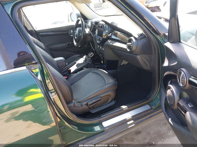 WMWXU1C52K2J01223 Mini Hardtop Cooper